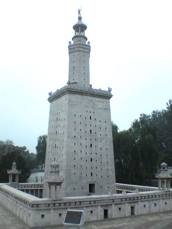亚历山大灯塔-灯塔遗址