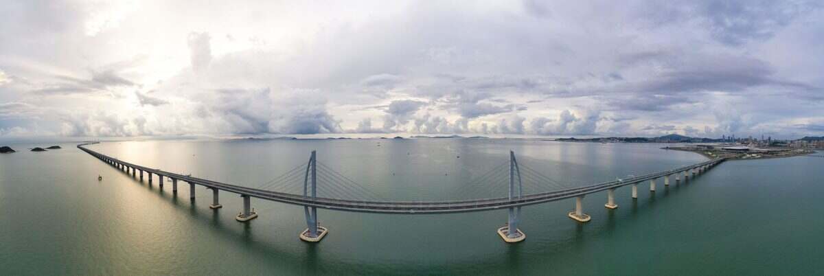 【坐车上桥登蓝海豚岛】广州出发 港珠澳大桥+珠海全景探秘1天游