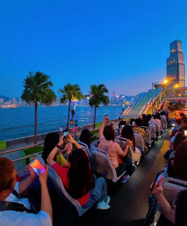 【落日飞车开蓬巴士】香港市区观光纯玩1天(含1餐)